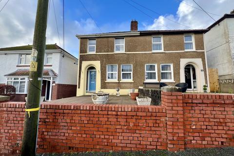 undefined, Lon Hir, Carmarthen, Carmarthenshire