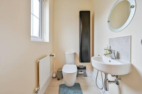 23 Jopling Road, Bisley, Woking, GU24 9FN