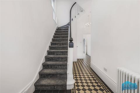 18 Marriott Road, Barnet, EN5 4NJ