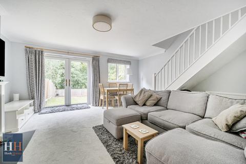 19 Nursery Close, Hook, RG27 9QX