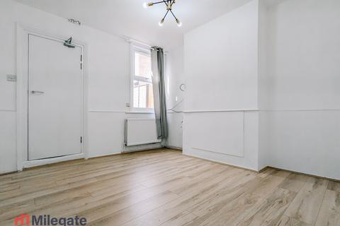 undefined, Cowper Street, Luton LU1