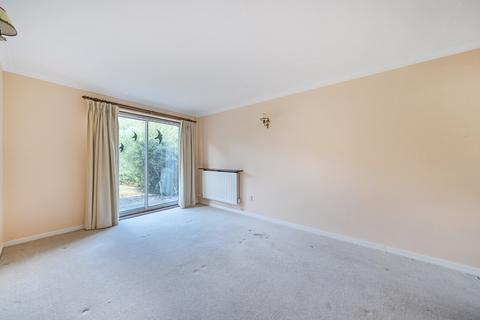 undefined, Overbury Avenue, Berkshire RG41