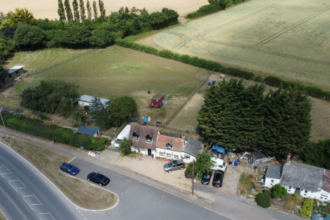 2 bedroom equestrian property for sale, Haverhill Road, Little Wratting CB9