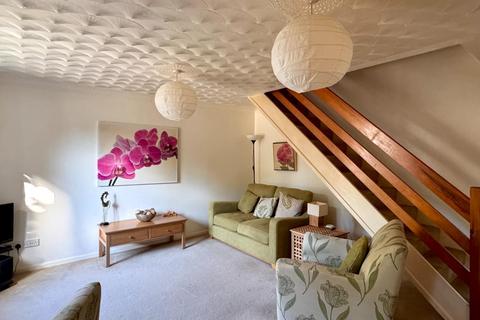 3 bedroom terraced house for sale, Cosmeston Drive, Penarth