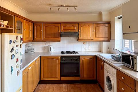 3 bedroom terraced house for sale, Cosmeston Drive, Penarth