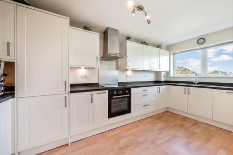 undefined, Vale Road, Weybridge, KT13