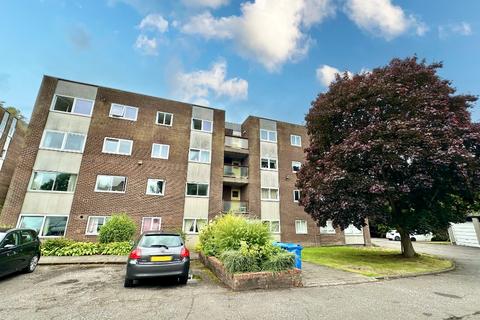 2 bedroom flat to rent, Woodrow Road, Pollokshields, Glasgow, G41