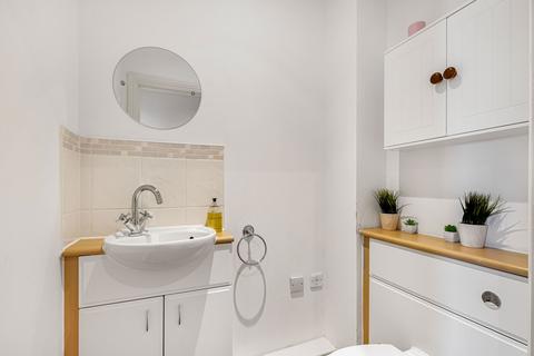 Flat 26, Girton Court, 7 Magdalene Gardens, London, N20 0AF