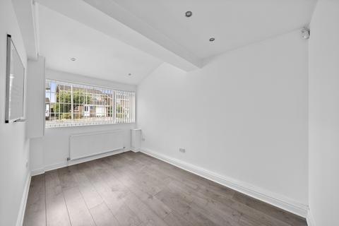 5 bedroom detached house for sale, Raglan Avenue, Whitefield, M45 6US