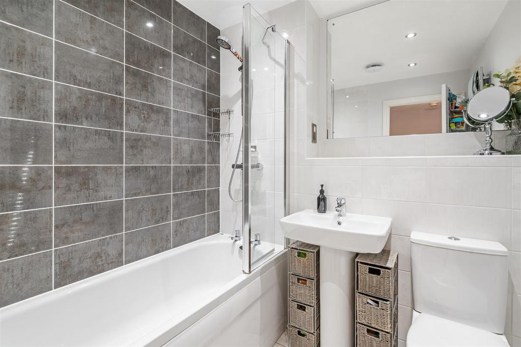 35 Barton Drive 1.jpg