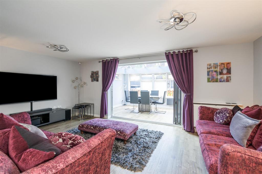 35 Barton Drive 14.jpg