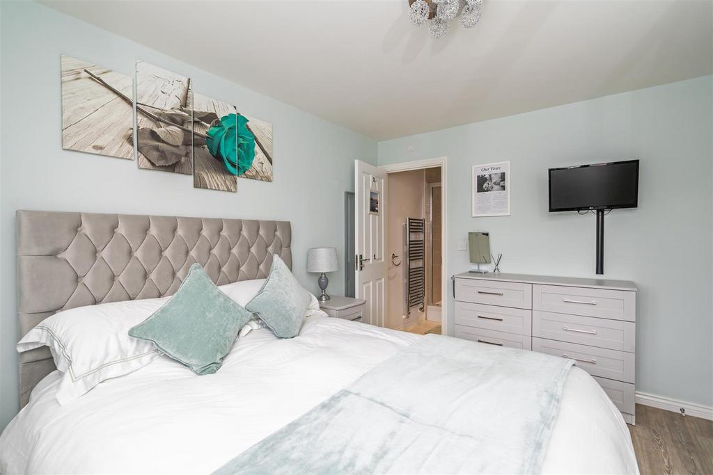 35 Barton Drive 9.jpg