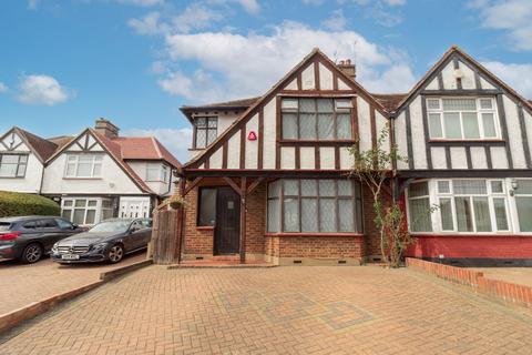 Purcells Avenue, Edgware, HA8
