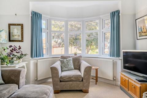 2 Chestnut Avenue, West Wickham, BR4 9ES
