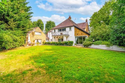 undefined, Allum Lane, Borehamwood WD6