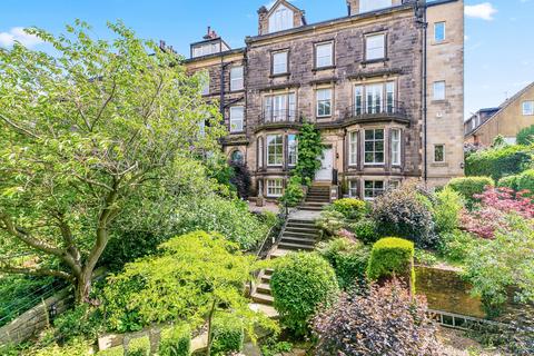 3 bedroom flat for sale, Crossbeck Road, Ilkley, West Yorkshire, LS29