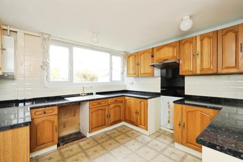3 bedroom terraced house for sale, White Thorns Drive, Batemoor, Sheffield, S8 8ET