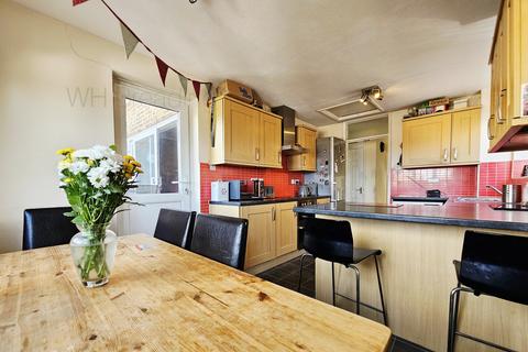 4 bedroom house for sale, Linnet Avenue, Whitstable CT5