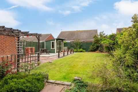 4 bedroom link detached house for sale, Holmpton Road, Withernsea