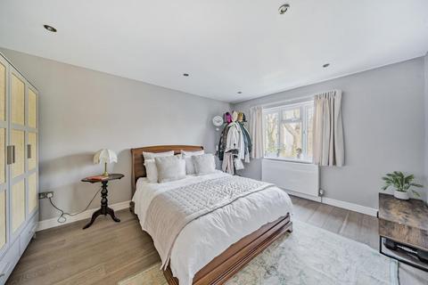 4 bedroom flat for sale, Cholmeley Park, Highgate, London, N6