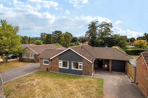 47 Elmleigh, Midhurst, GU29 9EZ