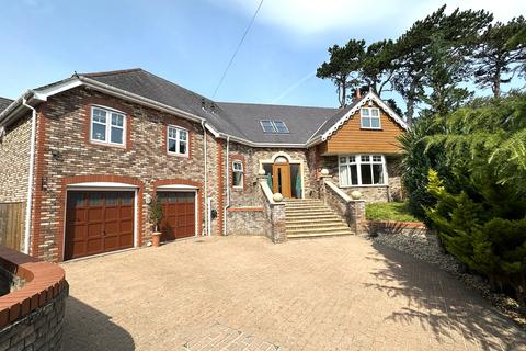 5 bedroom detached house for sale, Cherry Tree Lane, Colwyn Bay LL28