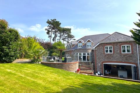 5 bedroom detached house for sale, Cherry Tree Lane, Colwyn Bay LL28