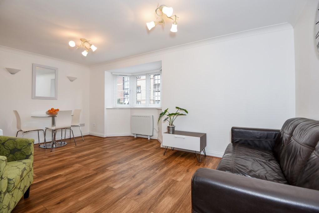 Apartment in Berkshire - View 2