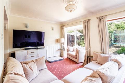 undefined, Abbey Avenue, Hertfordshire AL3