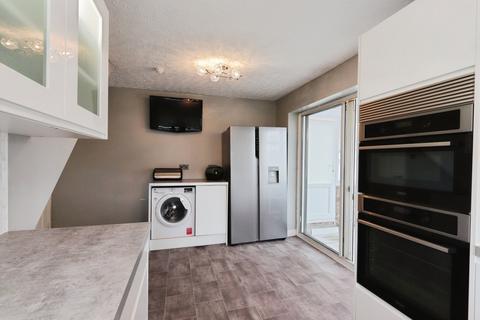 101 Fleming Way, Flanderwell, Rotherham, S66 2EZ