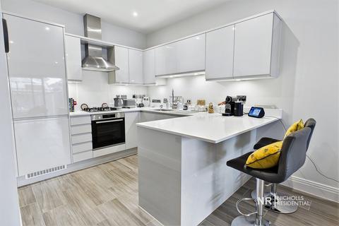 2 bedroom bungalow for sale, Ewell KT19