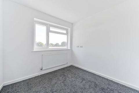 undefined, Crossways Road, Mitcham, CR4