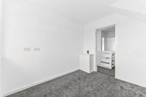 undefined, Crossways Road, Mitcham, CR4