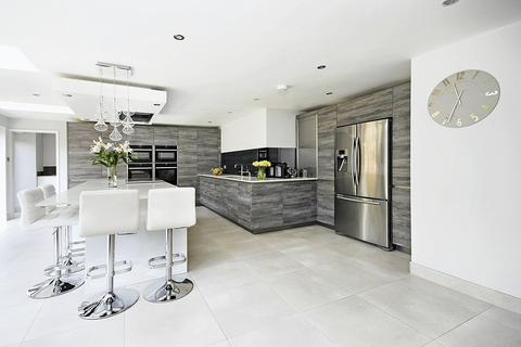 4 bedroom detached house for sale, Katherine Close, Penn, HP10