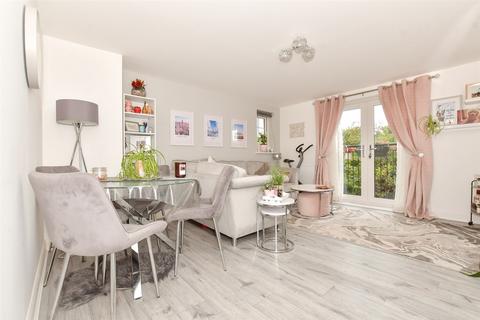 2 bedroom apartment for sale, Fife Way, Canterbury CT3