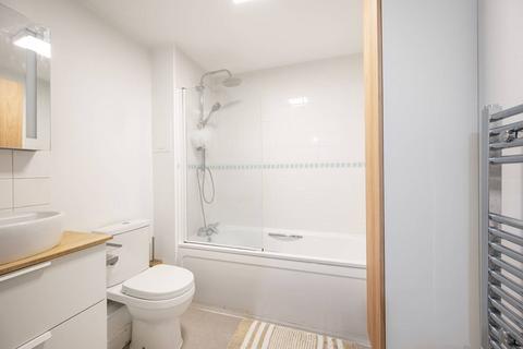 1 bedroom flat for sale, Candle Street, Stepney, London, E1