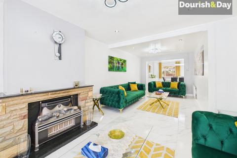 4 bedroom semi-detached house for sale, Sidmouth Avenue, Stafford ST17