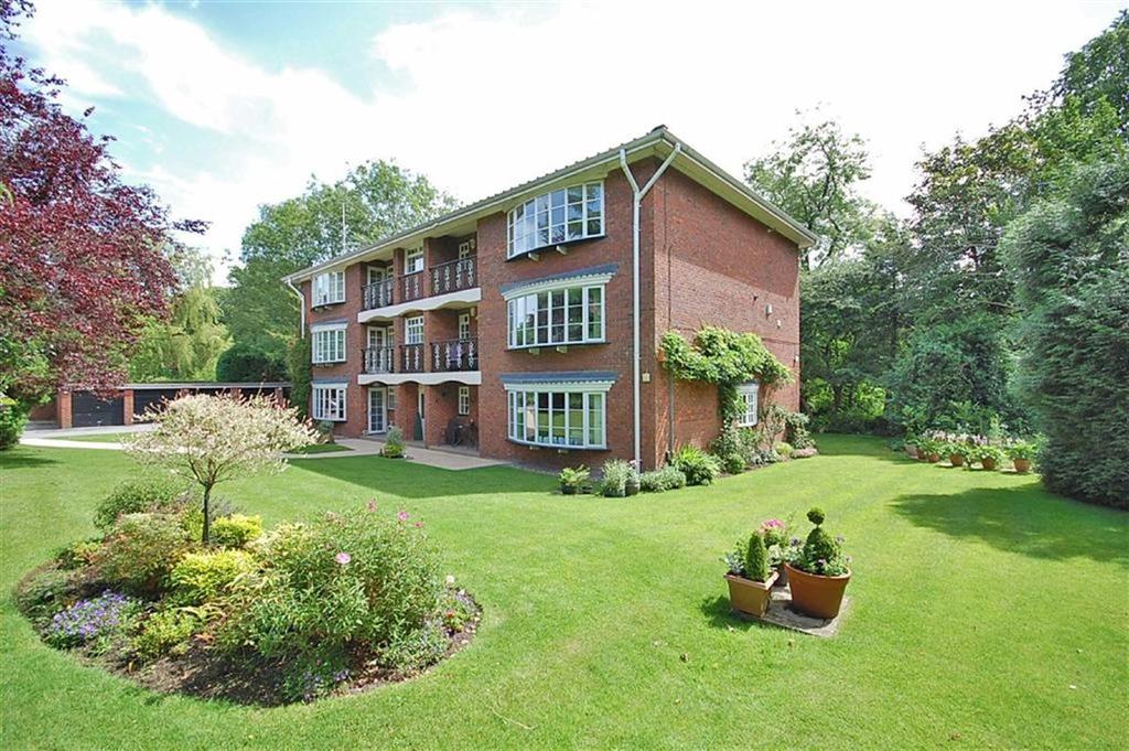 Dinglewood, Ladybrook Road, Bramhall, Stockport, Cheshire, SK7 2 bed