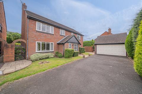 Minster Close, Knowle, B93