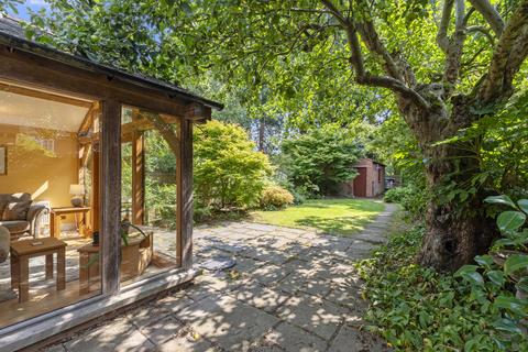 3 bedroom cottage for sale, Rugby Road, Dunchurch, Rugby Warwickshire CV22 6PP