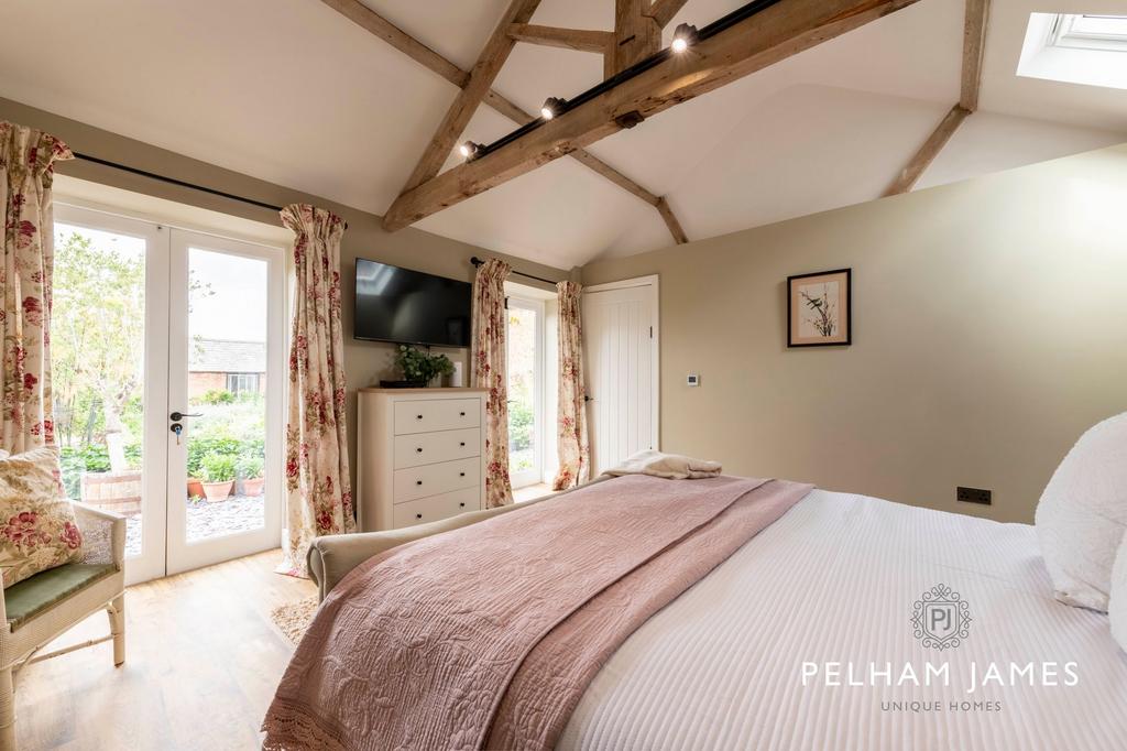 Principal Suite, Owl Barn, Lower Leesthorpe