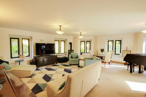 3 bedroom ground floor flat for sale, Chapel Heights, Bolnore Road, RH16