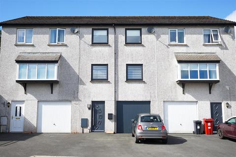 3 Baker Close, Dalton-in-furness, LA15 8TG