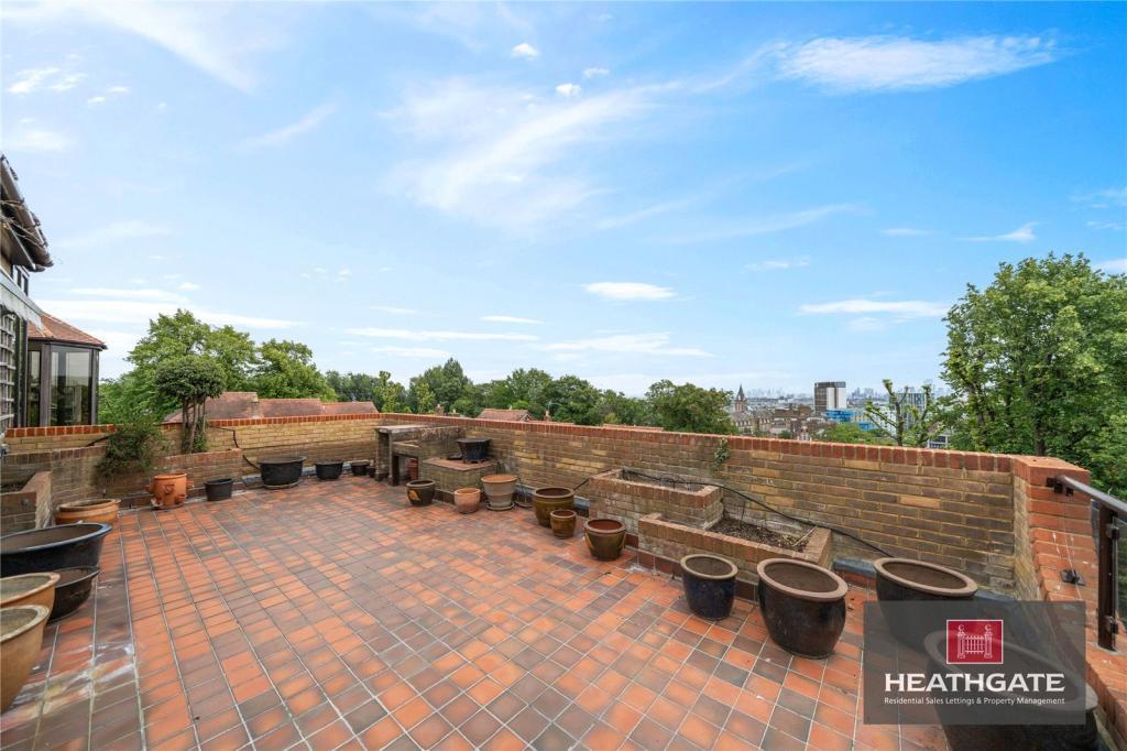 Thornbury-house-thornbury-square-highgate-n6