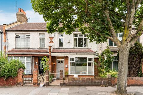 3 bedroom terraced house to rent, McLeod Road, London, SE2