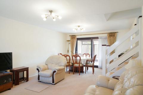 3 bedroom semi-detached house for sale, Rowland Avenue, Kenton, HA3