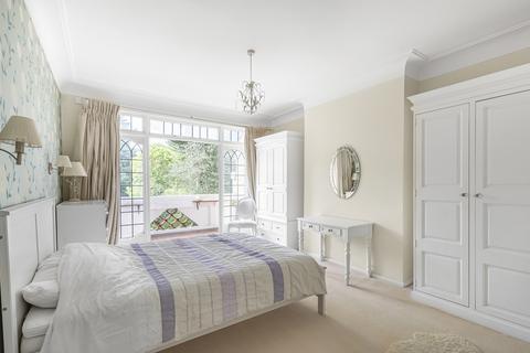 2 bedroom flat for sale, Ullswater, London, SW15