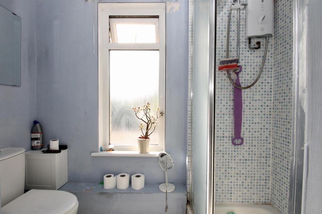Shower room.jpg