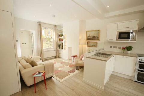 2 bedroom terraced house for sale, Marne Street, London W10