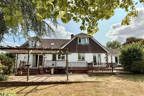 5 bedroom detached house for sale, Harthill Drove, SP5 2HR